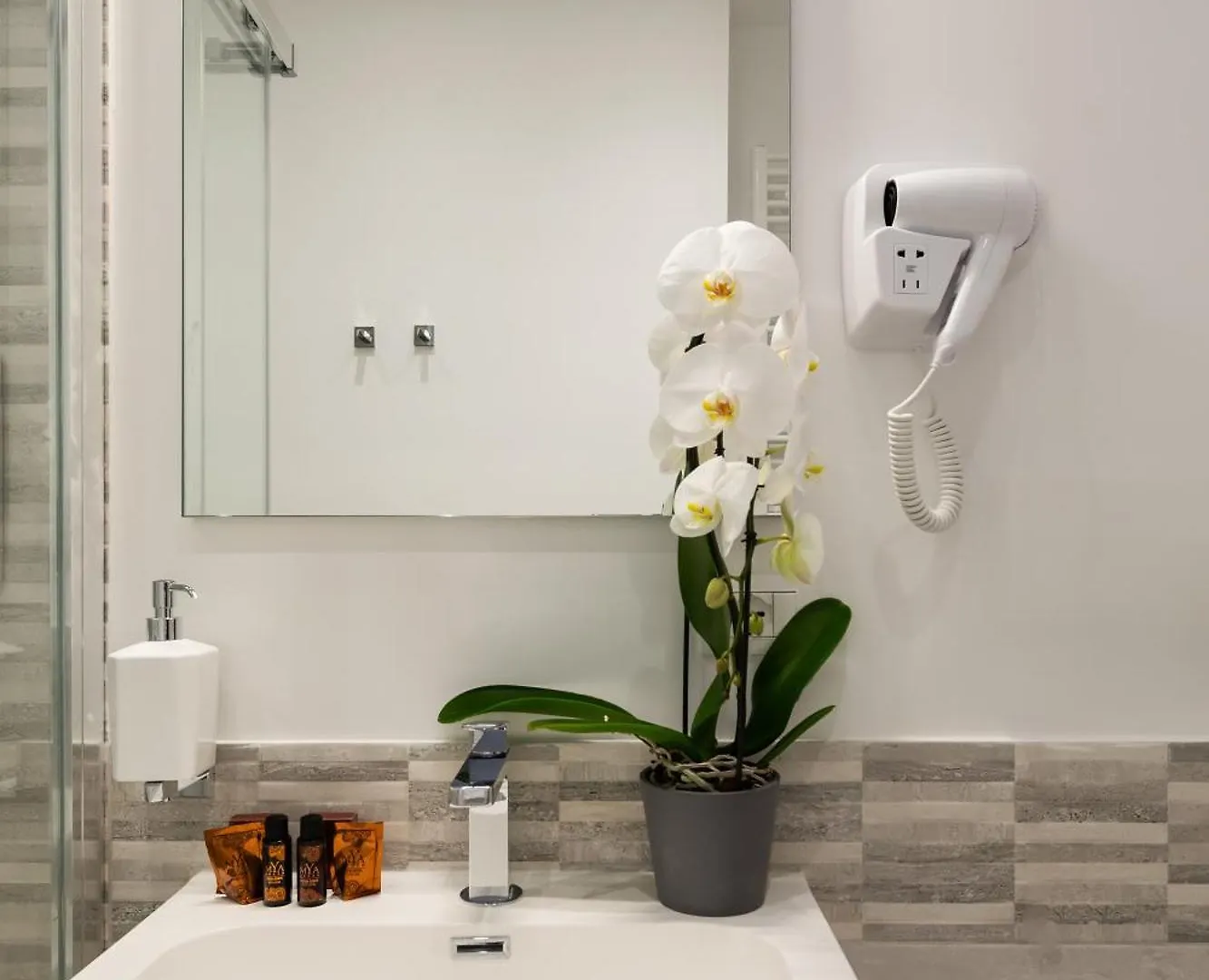 Clodio Welcome - 5 Camere Arredate Con Bagno Interno - Zona Comune - Condizionatori - Rome