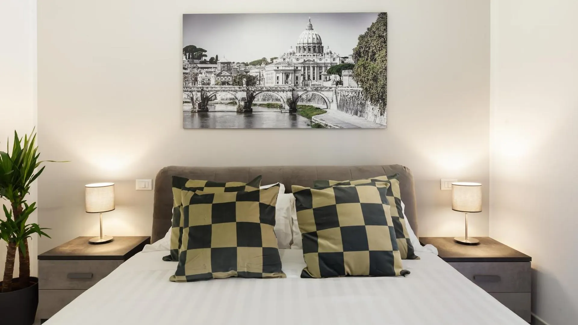 Guest house Clodio Welcome - 5 Camere Arredate Con Bagno Interno - Zona Comune - Condizionatori - Rome Italy