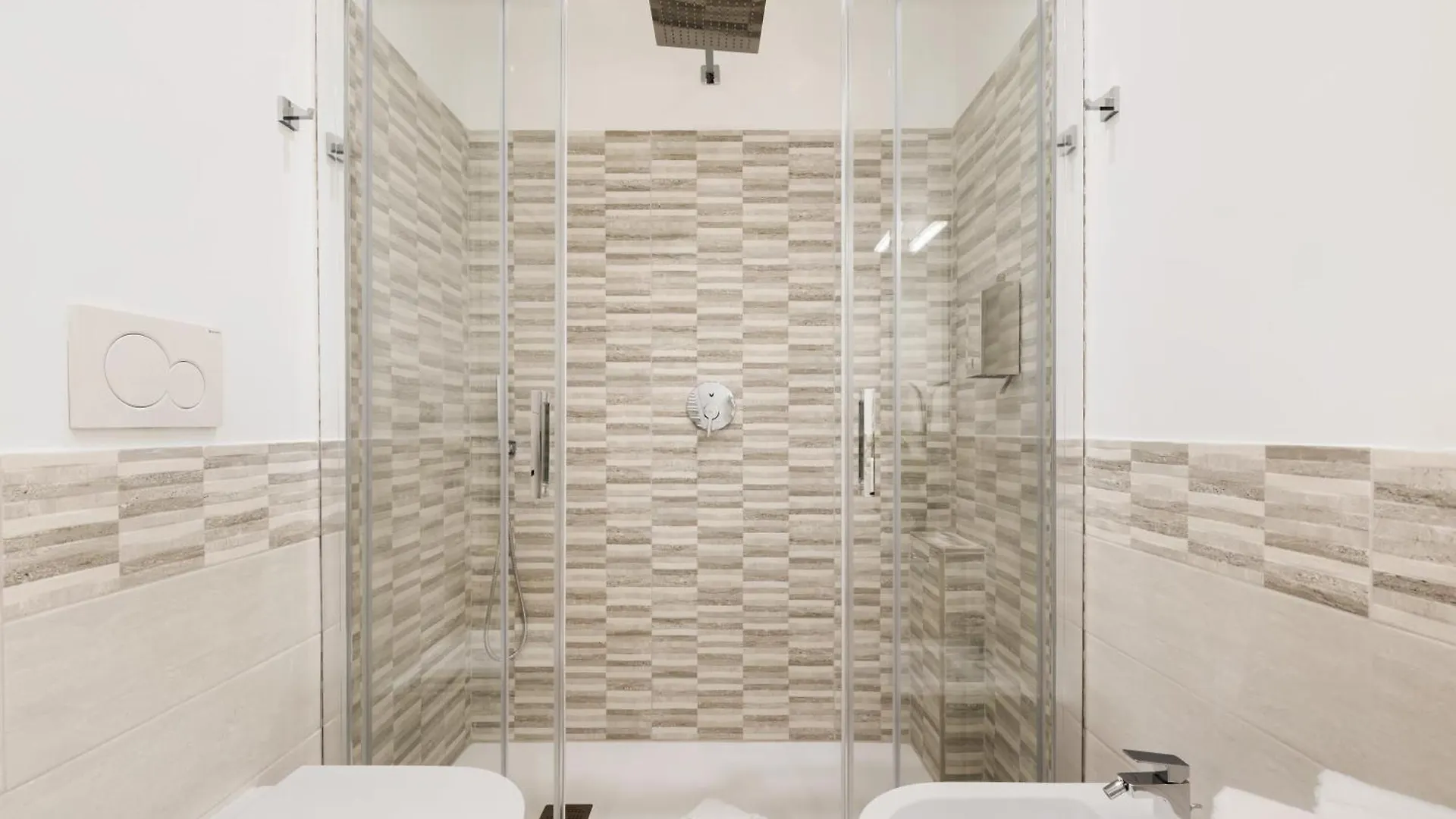 Clodio Welcome - 5 Camere Arredate Con Bagno Interno - Zona Comune - Condizionatori - Rome Guest house